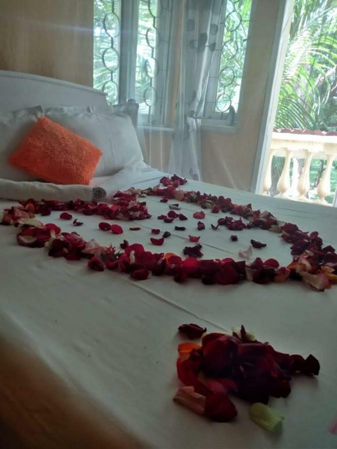 Jua Baharini Bed & Breakfast Malindi Exterior photo
